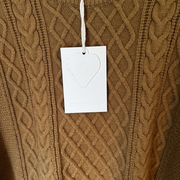 NWT Aelfric Eden Men’s Oversized Chunky Brown Cable Knit Fisherman Sweater Sz L - Picture 4 of 10